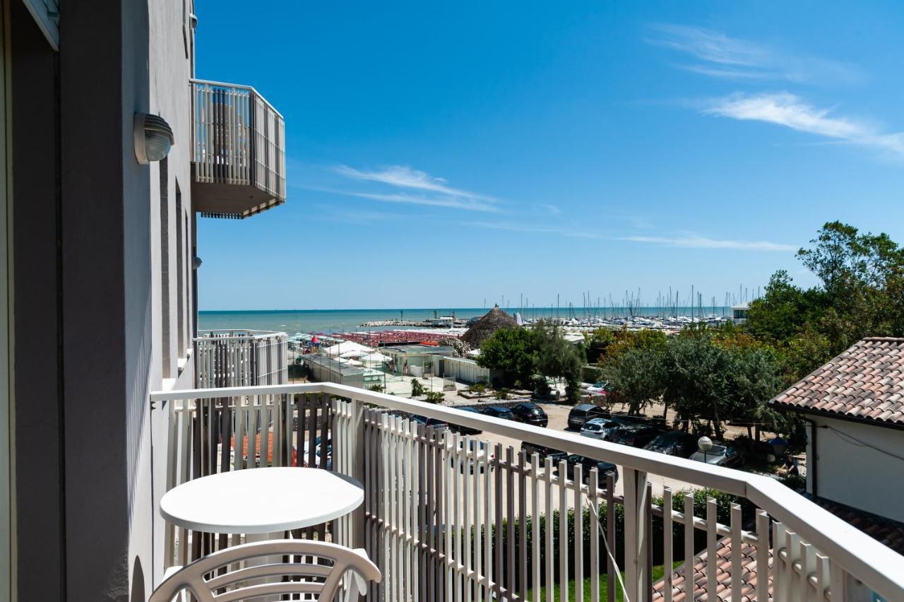 Hotel Viamare Milano Marittima Buitenkant foto