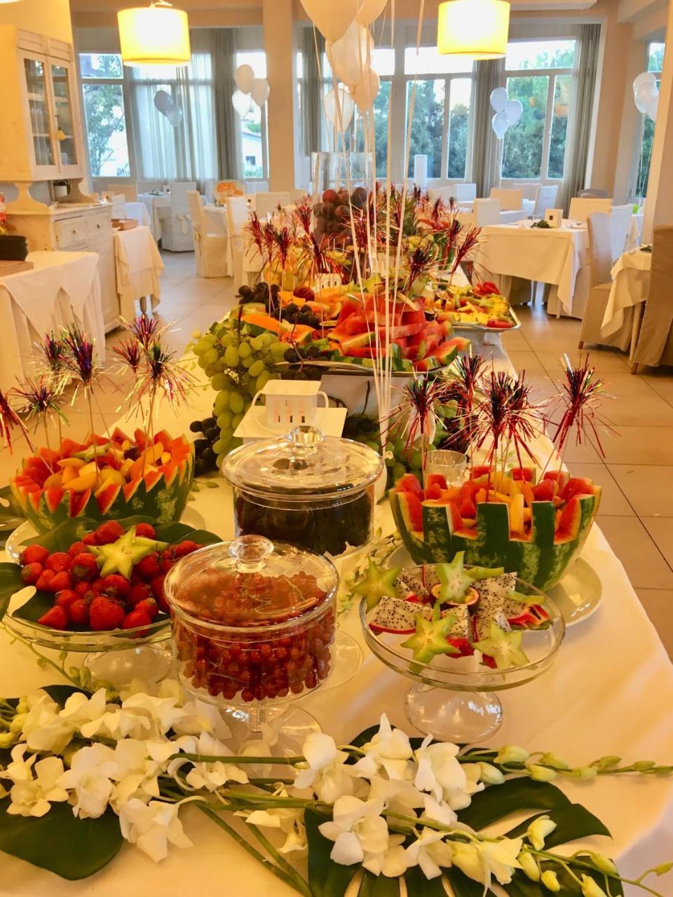 Hotel Viamare Milano Marittima Buitenkant foto