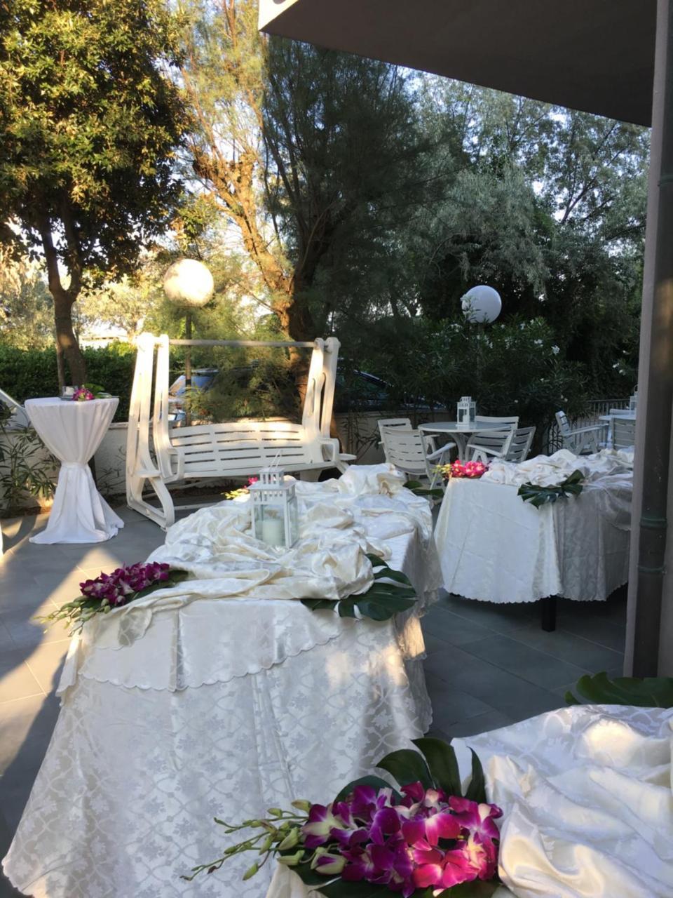 Hotel Viamare Milano Marittima Buitenkant foto